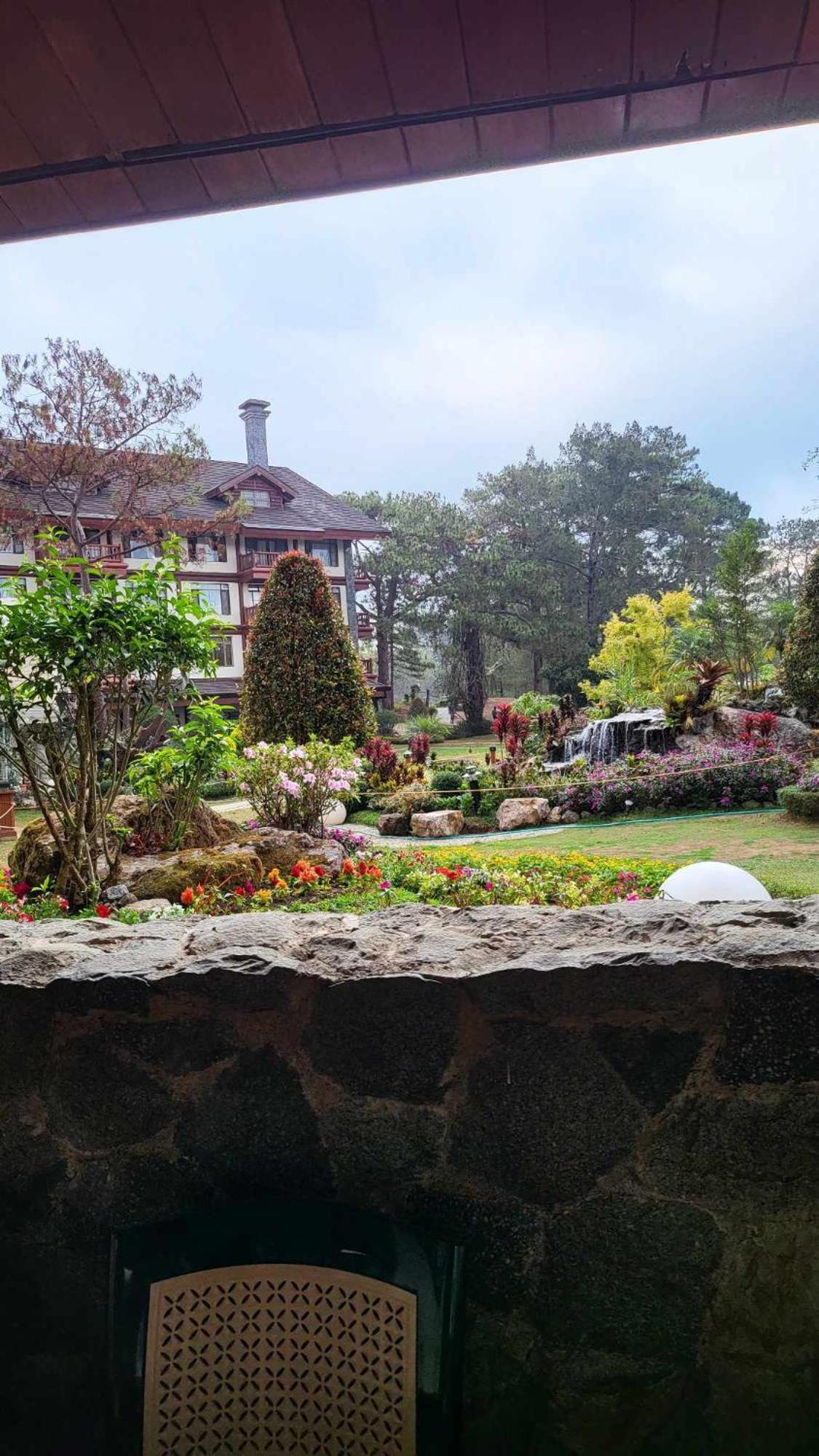 Family Room,2 King Bed Privately Owned At The Forest Lodge By Mist And Pine Baguio City Exterior photo