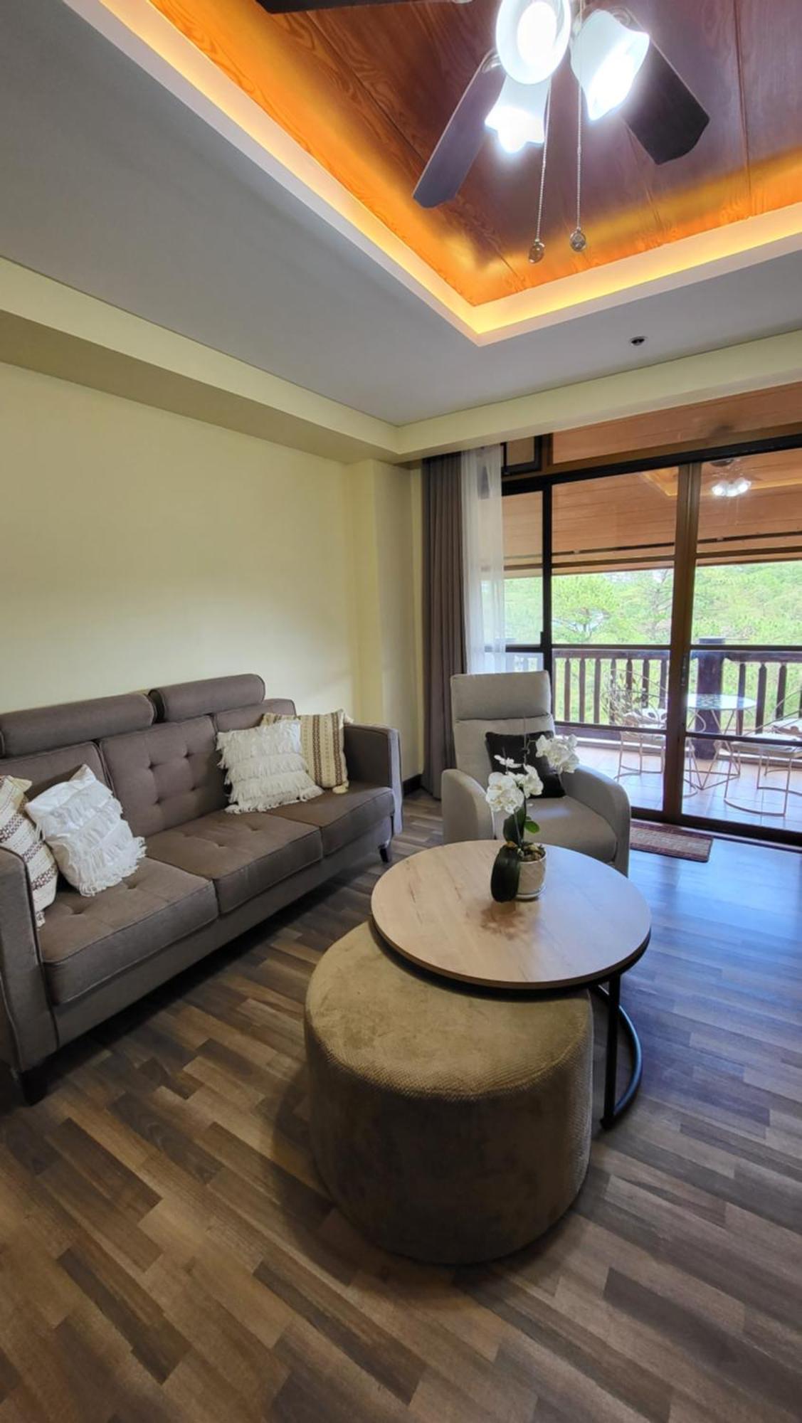 Family Room,2 King Bed Privately Owned At The Forest Lodge By Mist And Pine Baguio City Exterior photo